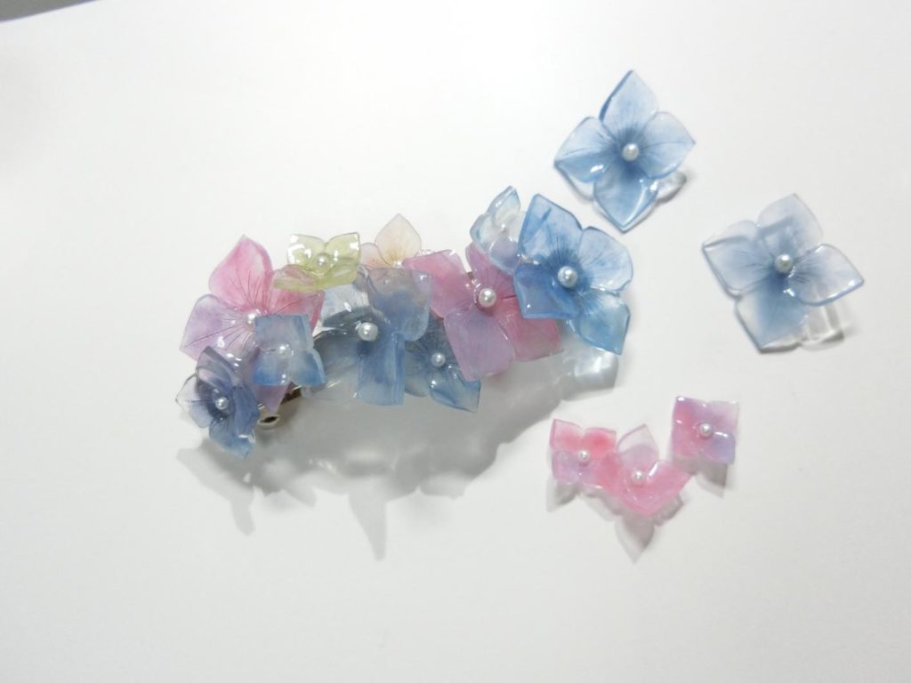 動画 型紙から自作 プラバンであじさいのバレッタ作ってみた How To Make Hydrangea With Shrink Plastics Suisuisuizoo